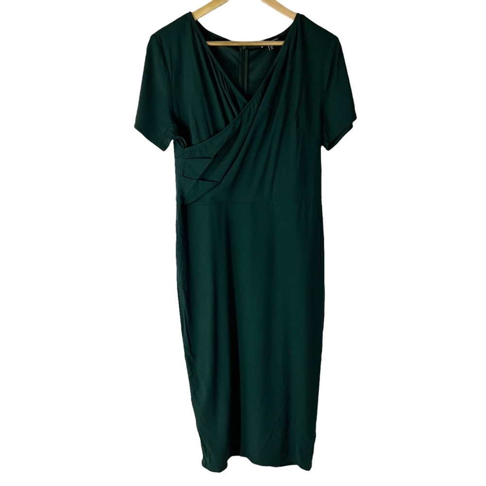 Universal Standard Green‎ Midi Dress